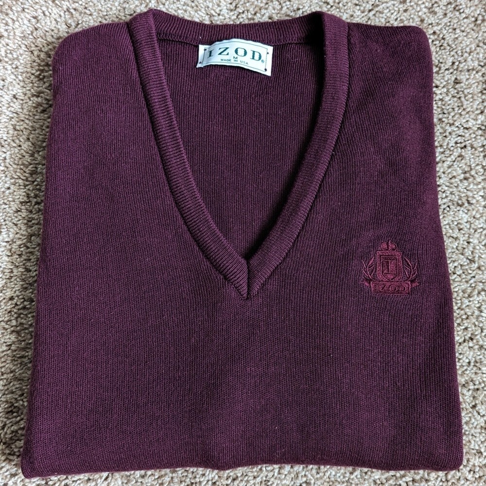 🇺🇸 80s/90s Vintage IZOD V-Neck Fine Knit Burgundy Sweater Made in USA